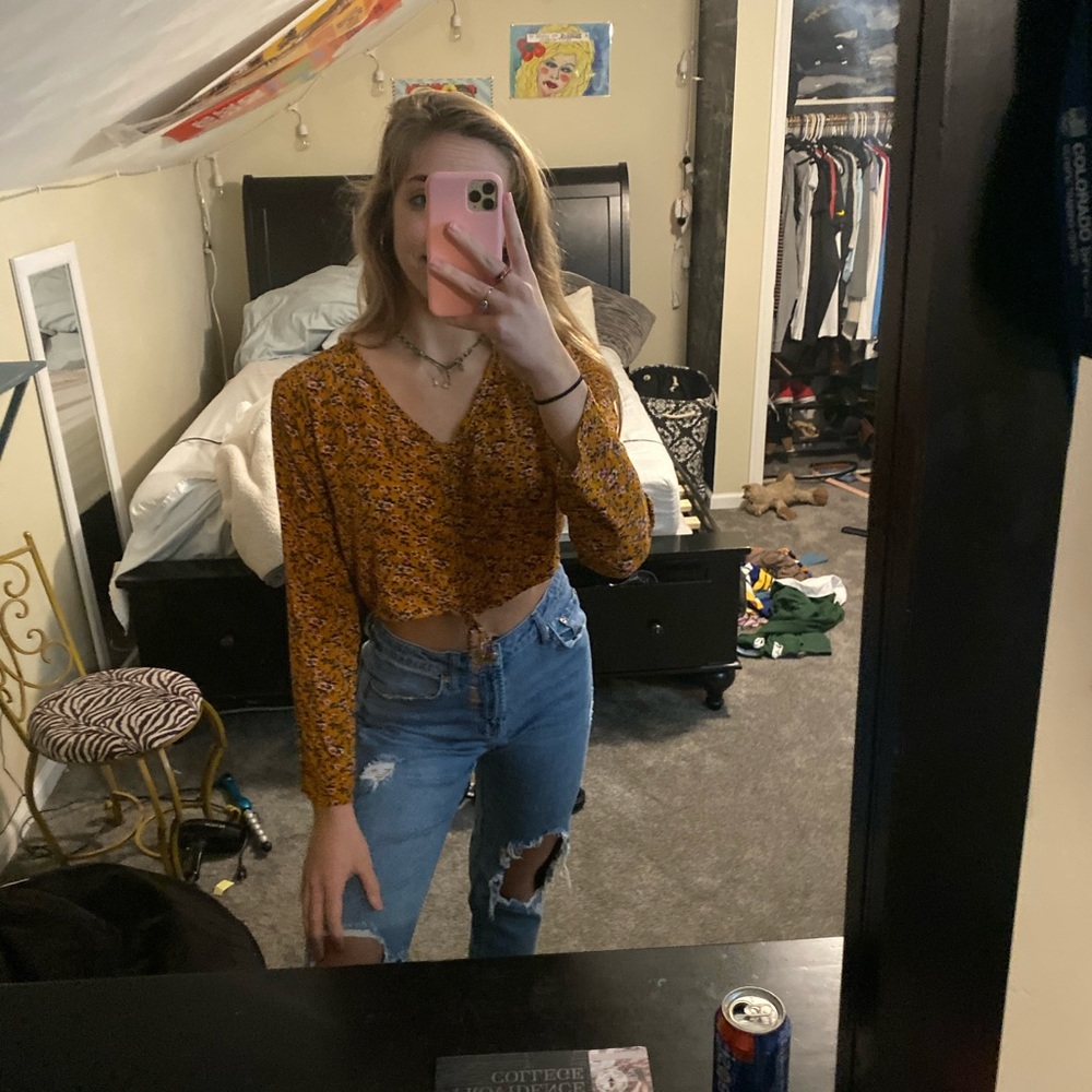 Cute cropped (ribbed) long sleeve